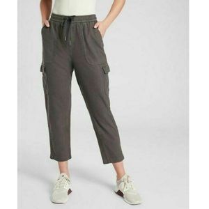 Athleta Farallon Cropped Cargo pants